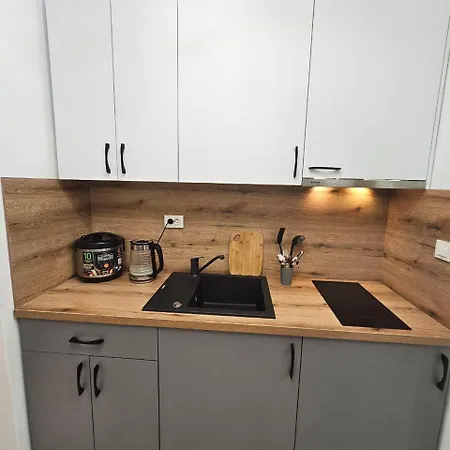 Magnolia 6 Apartment